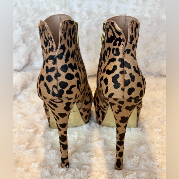 Chinese Laundry Kristin Cavallari Animal Print Leather Open Toe Bootie Heels - Picture 6 of 11